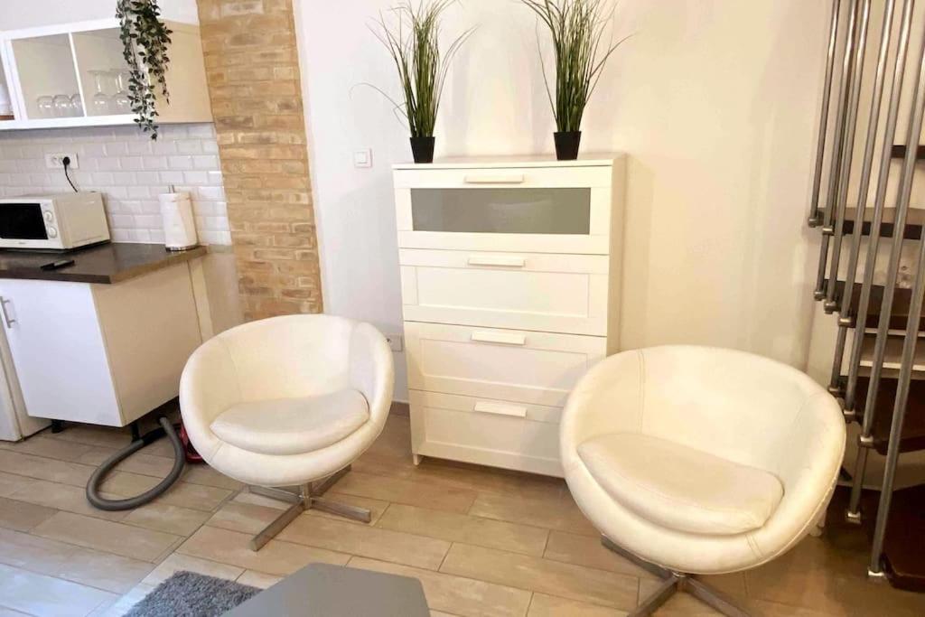 Apartament Le Cosy - 2 Pers - Hyper Centre De Fontainebleau Zewnętrze zdjęcie